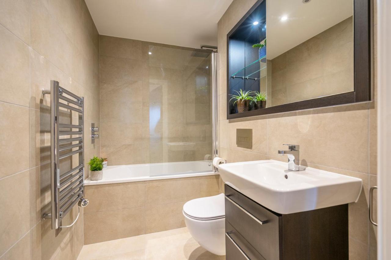 Out Of Office @ Ryedale House Apartment York Luaran gambar